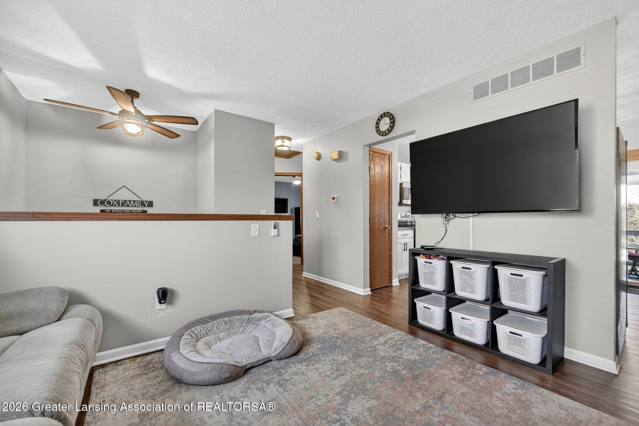 1765 North Eifert Road Holt, MI 48842 - Photo 5 of 17 1765 N Eifert Rd-WindowStill-Photography