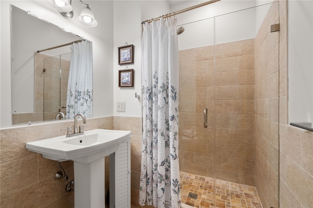 595 Sherman Farm Road Burrillville, RI 02830 - Photo 27 of 37