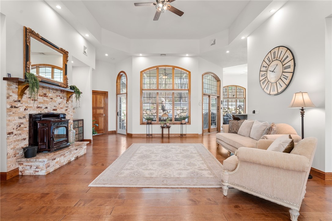 595 Sherman Farm Road Burrillville, RI 02830 - Photo 3 of 37