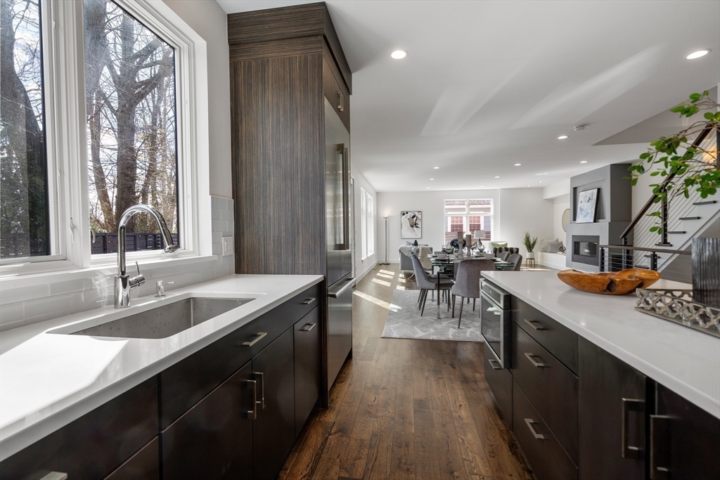 14 Coyne Road, Unit B Newton, MA 02468 - Photo 6 of 40 Gallery Image 6