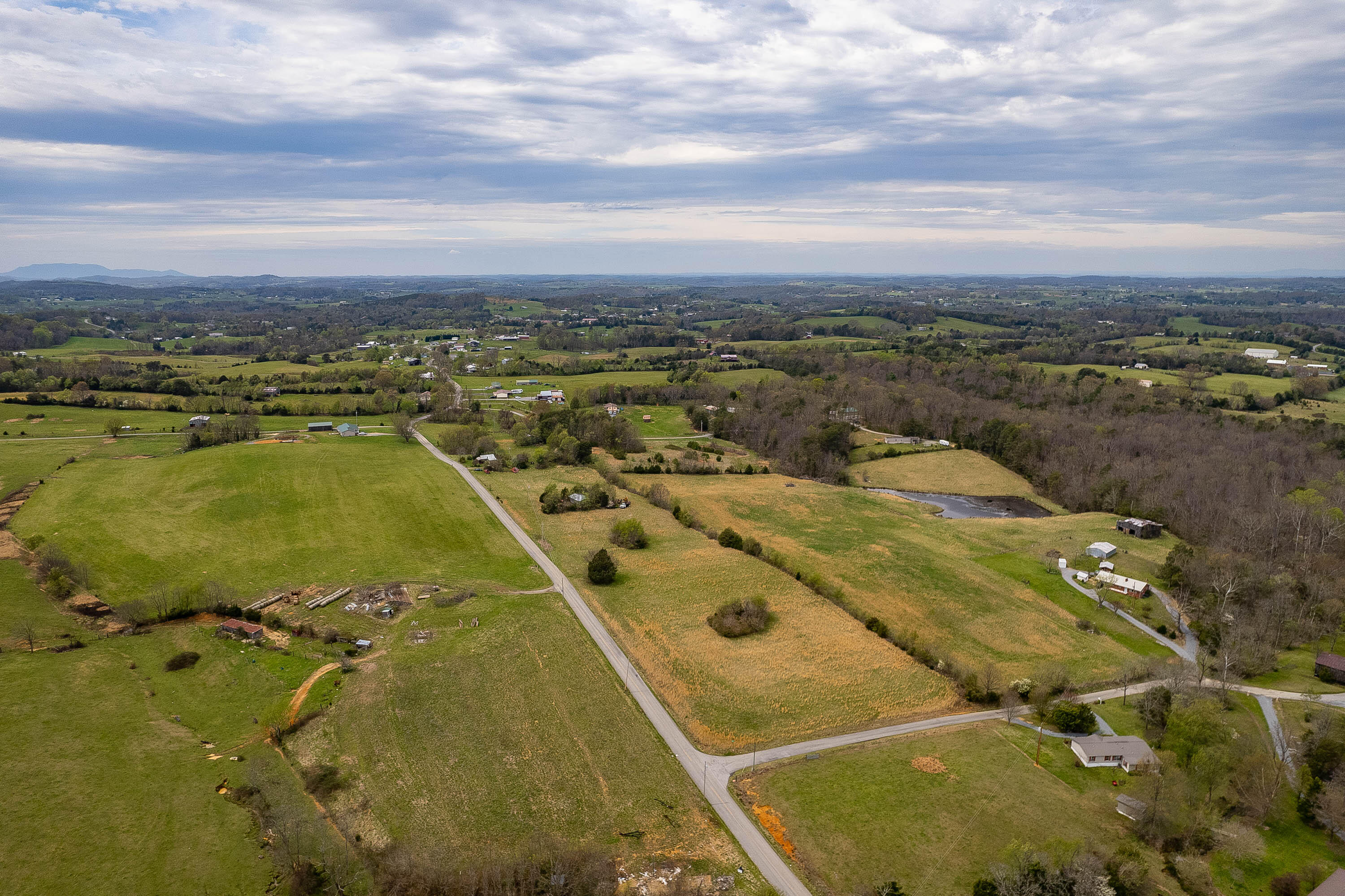 1085 White Sands Road, Unit 34 Greeneville, TN 37743 - Photo 17 of 23 White Sands-17