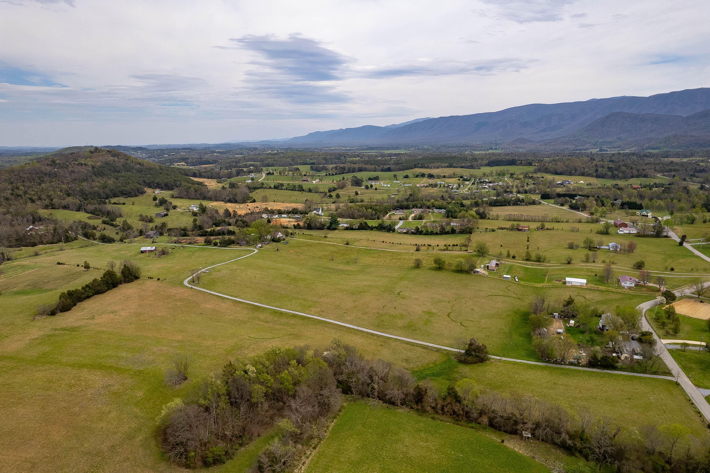 1085 White Sands Road, Unit 34 Greeneville, TN 37743 - Photo 20 of 23 White Sands-20