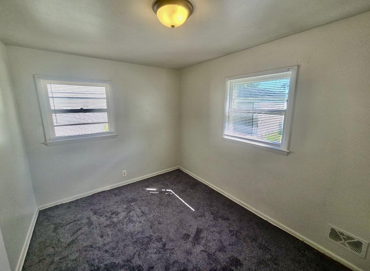 5280 North 65th Street Milwaukee, WI 53218 - Photo 13 of 18 IMG_6837