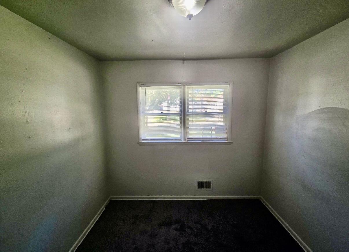 5280 North 65th Street Milwaukee, WI 53218 - Photo 14 of 18 IMG_6838