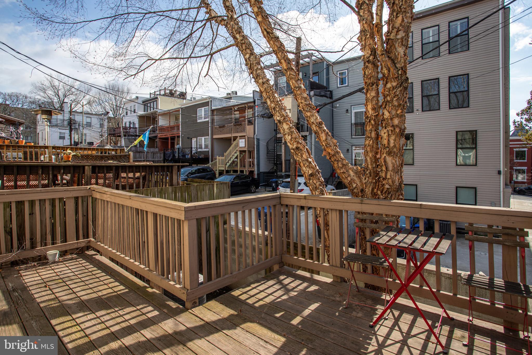 15 Todd Place Northeast Washington, DC 20002 - Photo 14 of 52 Shaded Area for Entertaining