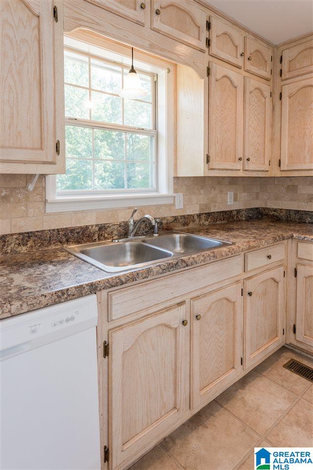 7108 Rowan Road Leeds, AL 35094 - Photo 14 of 41
