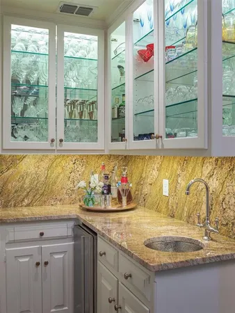 $2,299,000 | 7715 Southwestern Boulevard, Dallas, TX 75225