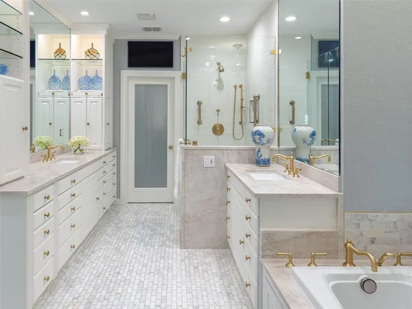$2,299,000 | 7715 Southwestern Boulevard, Dallas, TX 75225