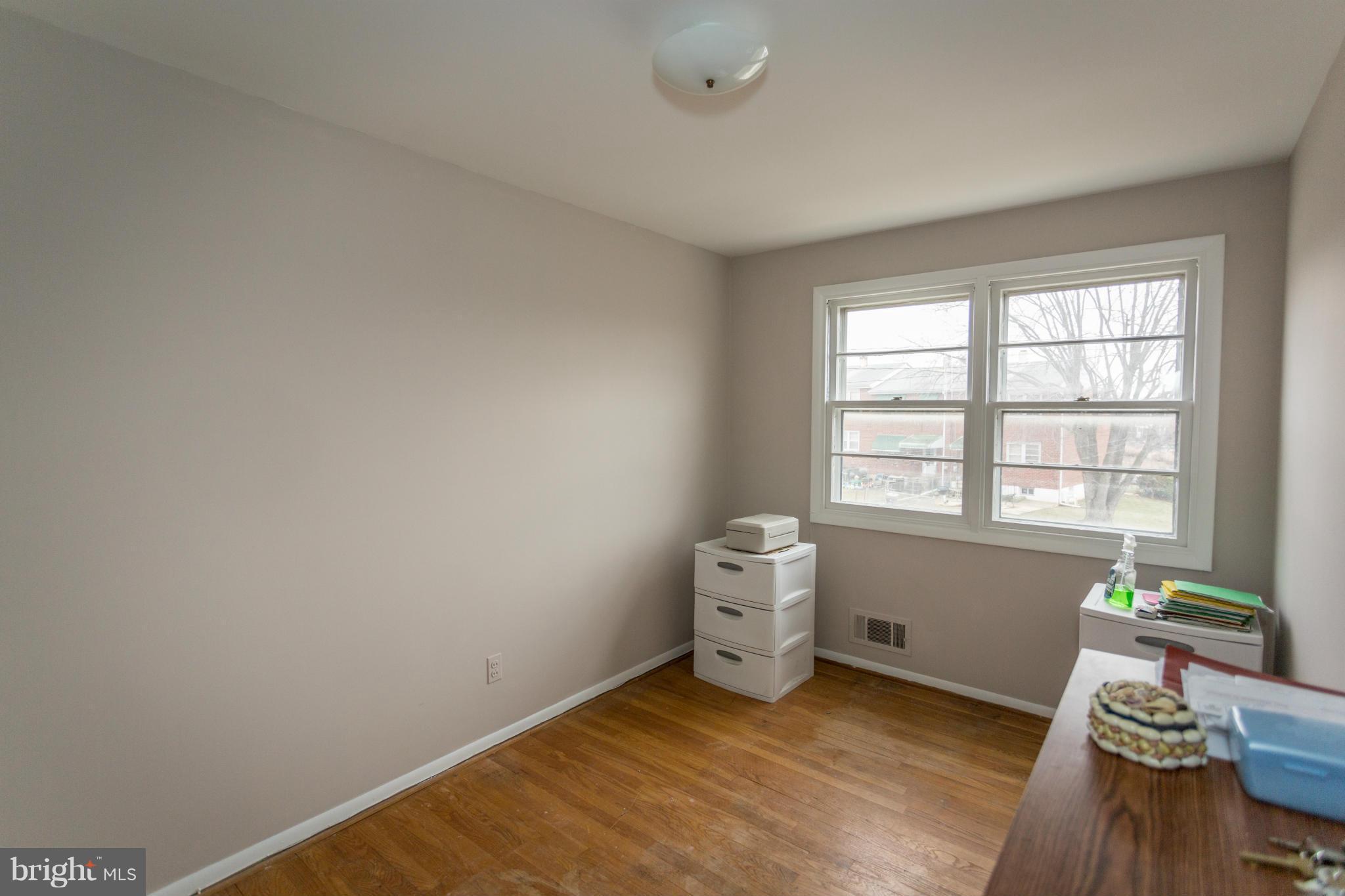 4395 Crest Heights Road Baltimore, MD 21215 - Photo 13 of 26 Bedroom