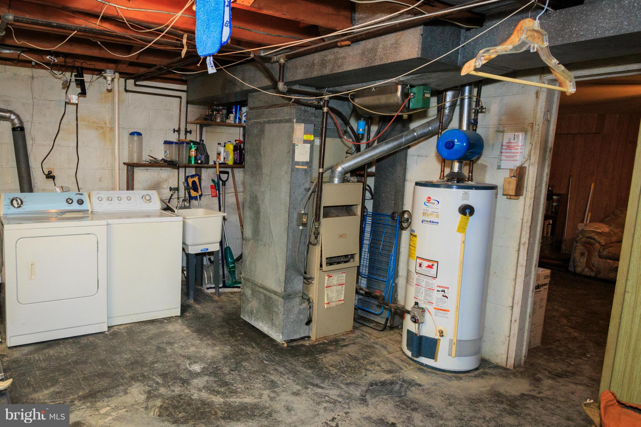 4395 Crest Heights Road Baltimore, MD 21215 - Photo 18 of 26 Basement