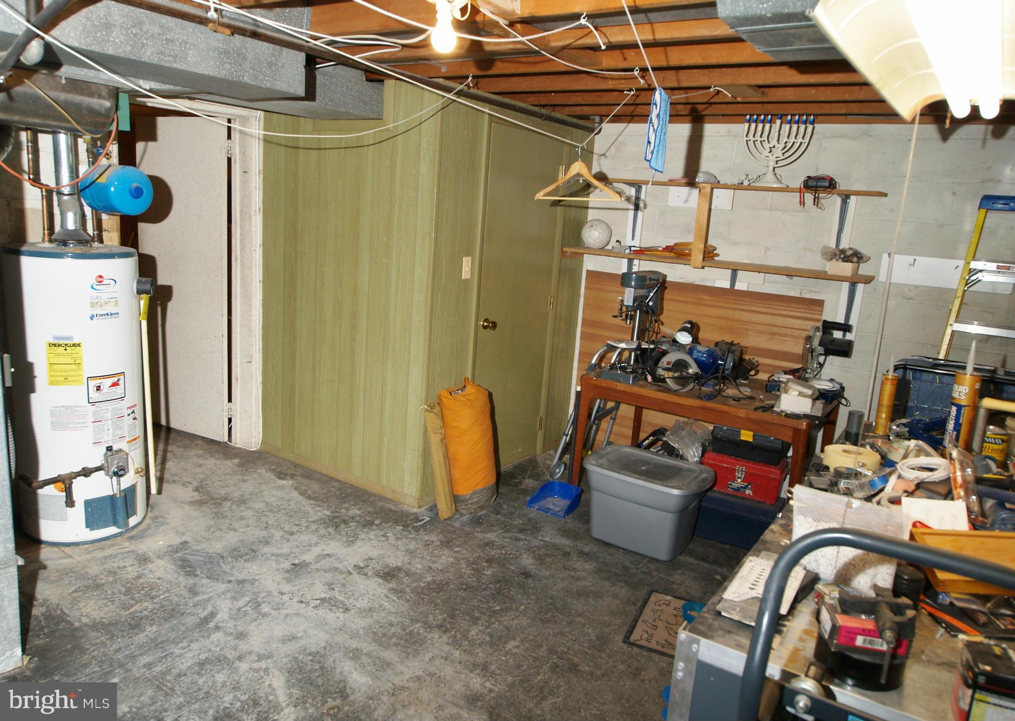 4395 Crest Heights Road Baltimore, MD 21215 - Photo 20 of 26 Basement