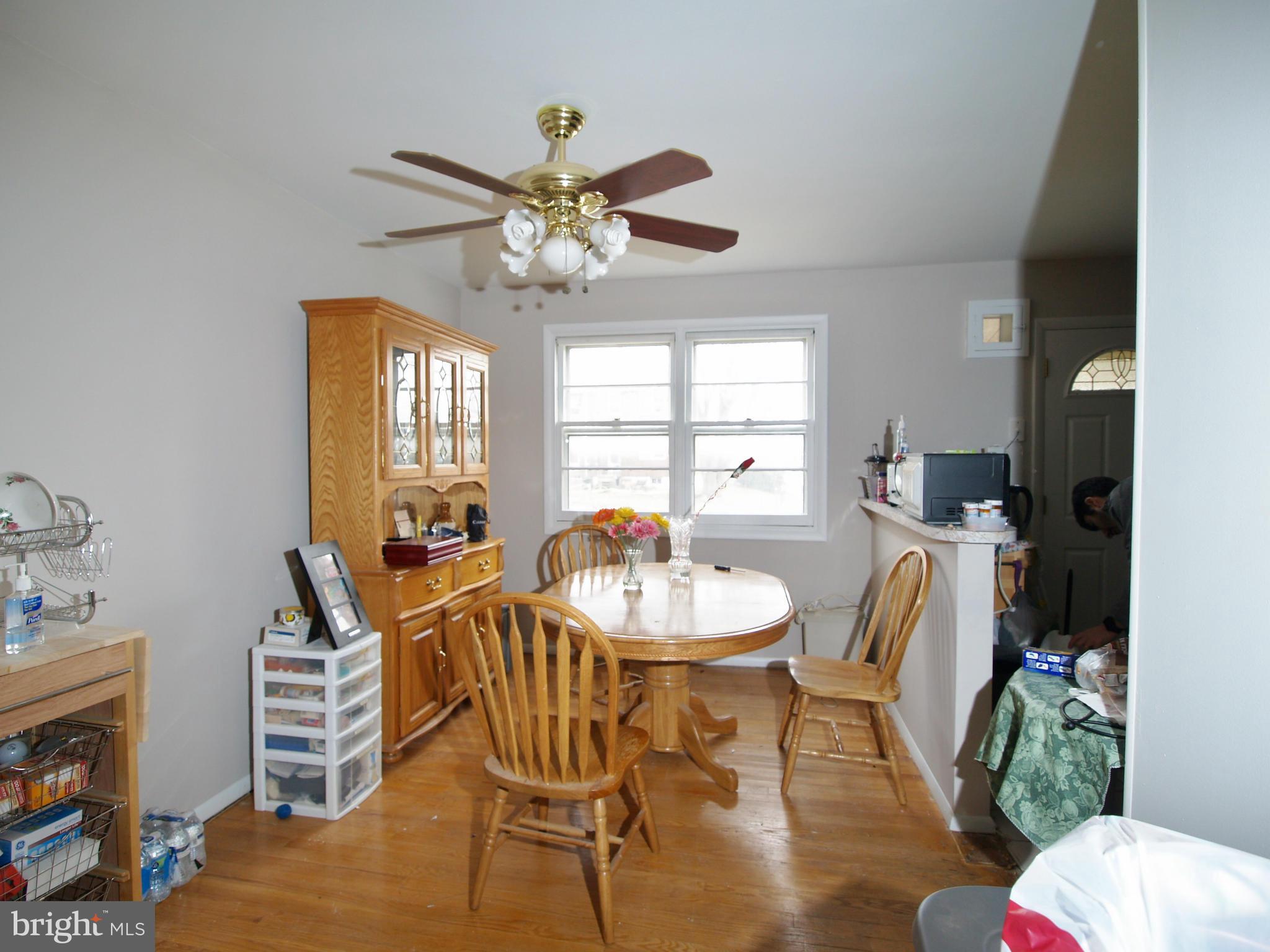 4395 Crest Heights Road Baltimore, MD 21215 - Photo 5 of 26 Dining Room