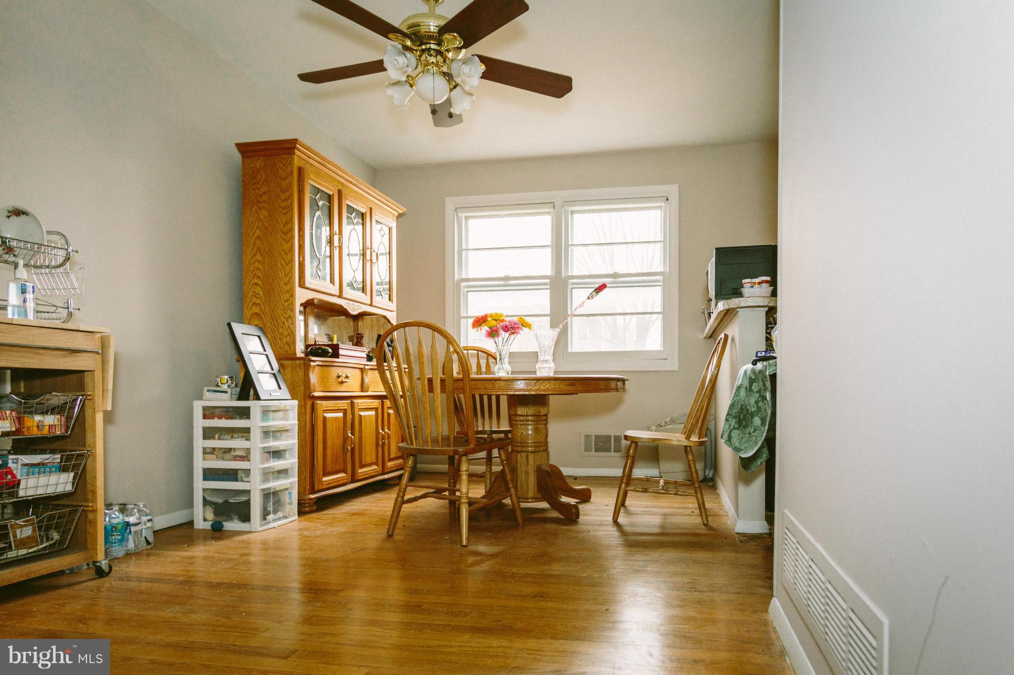 4395 Crest Heights Road Baltimore, MD 21215 - Photo 6 of 26 Dining Room