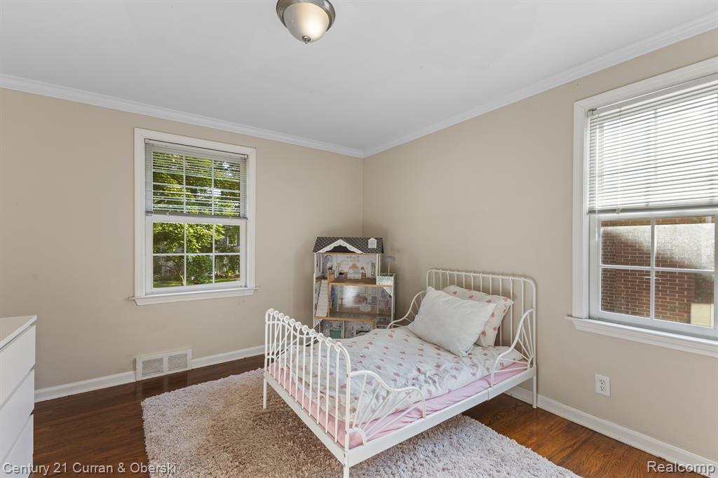 427 Maison Road Grosse Pointe, MI 48236 - Photo 21 of 37