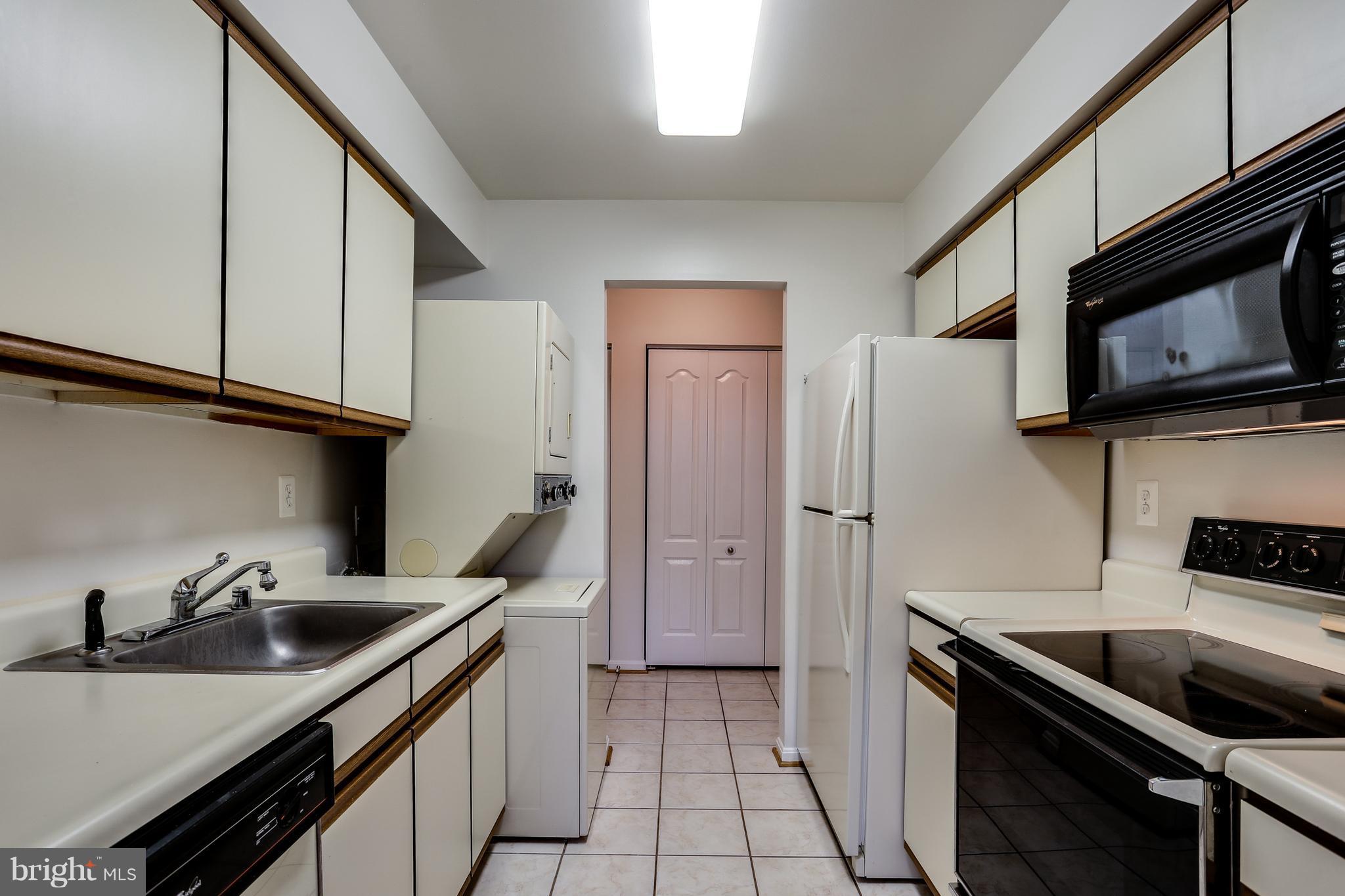 8589 Falls Run Road, Unit D Ellicott City, MD 21043 - Photo 7 of 24 Additional Kitchen View!