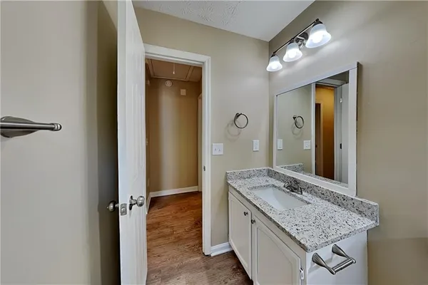 $2,400 | 4220 East Meadow Drive, Duluth, GA 30096