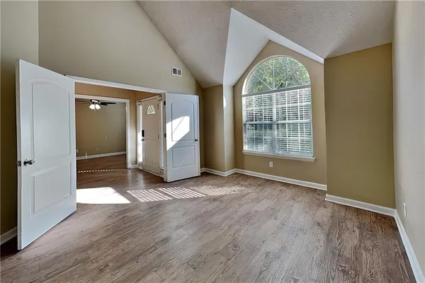 $2,400 | 4220 East Meadow Drive, Duluth, GA 30096