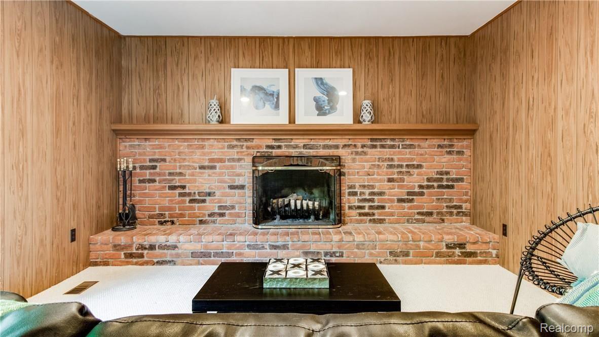 5097 Aintree Court Rochester, MI 48306 - Photo 23 of 41 Interiors (23 of 48).jpg