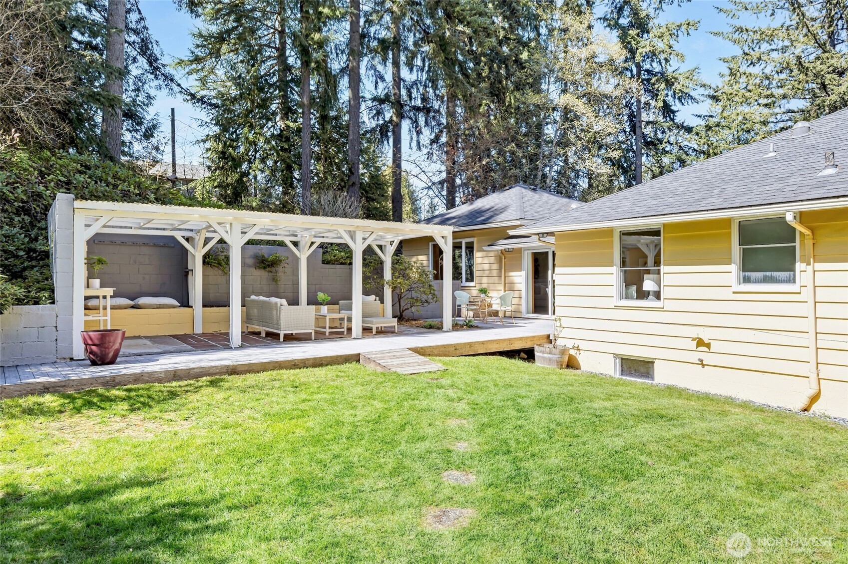 2209 Northeast 177th Street Shoreline, WA 98155 - Photo 33 of 40