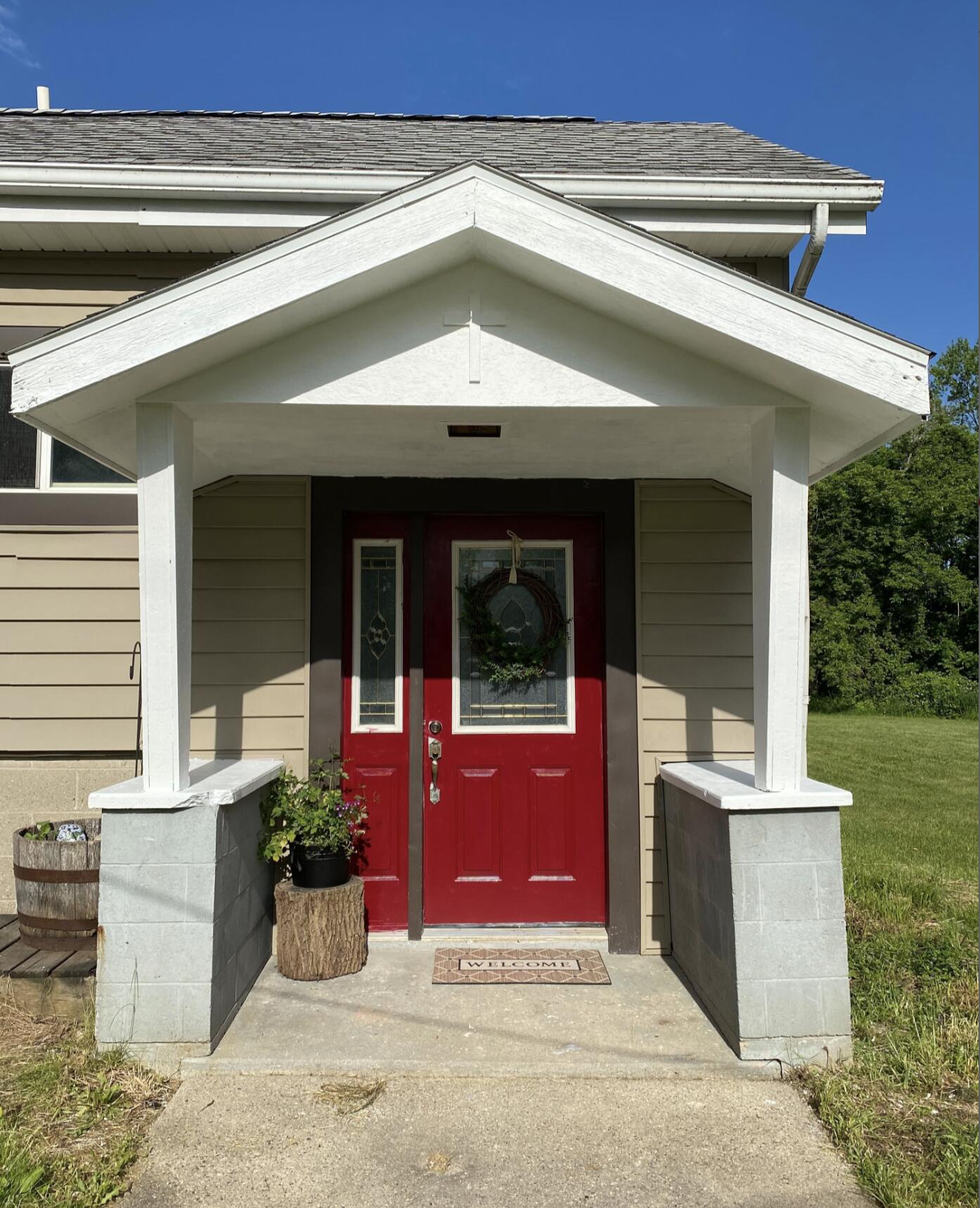 9210 Elmdale Road Clarksville, MI 48815 - Photo 2 of 26 Screen Shot 2022-06-03 at 9.29.26 AM