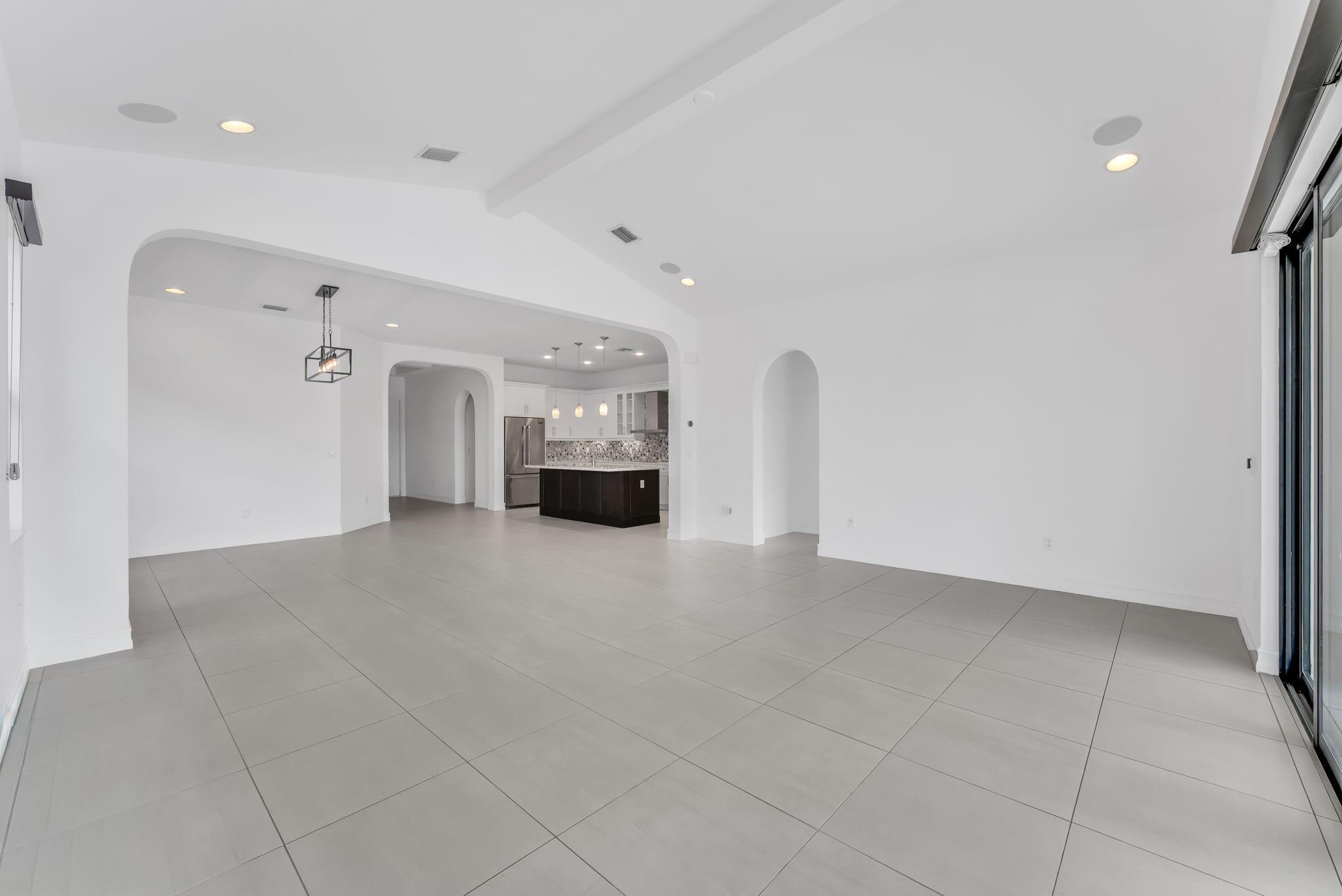 1286 Southwest 113th Way Pembroke Pines, FL 33025 - Photo 13 of 42 Photo 13