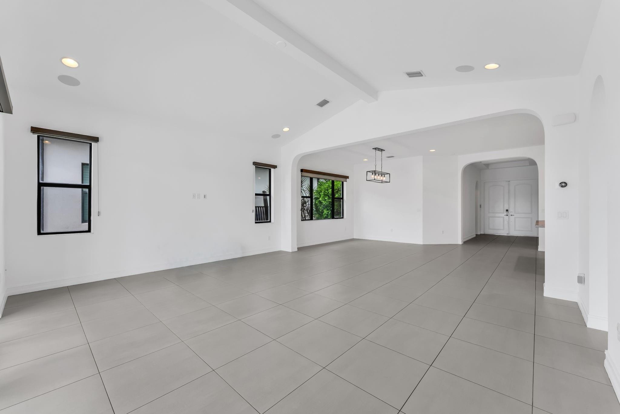 1286 Southwest 113th Way Pembroke Pines, FL 33025 - Photo 14 of 42 Photo 14