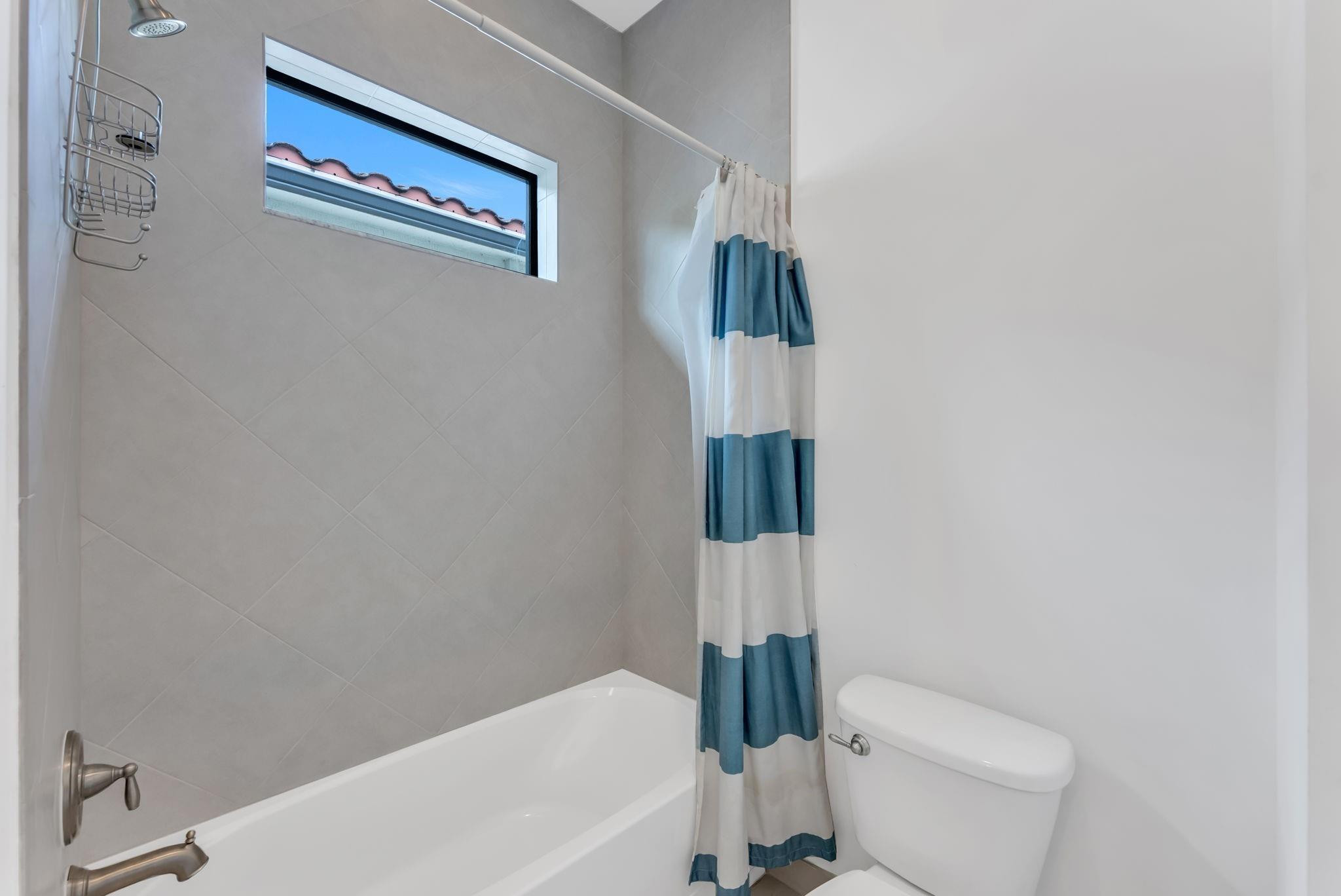 1286 Southwest 113th Way Pembroke Pines, FL 33025 - Photo 28 of 42 Photo 28