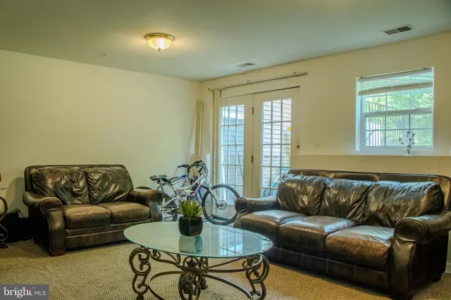 $450,000 | 1552 Falling Brook Court, Odenton, MD 21113