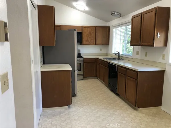 $3,250 | 3700 Beazer Road, Bellingham, WA 98226