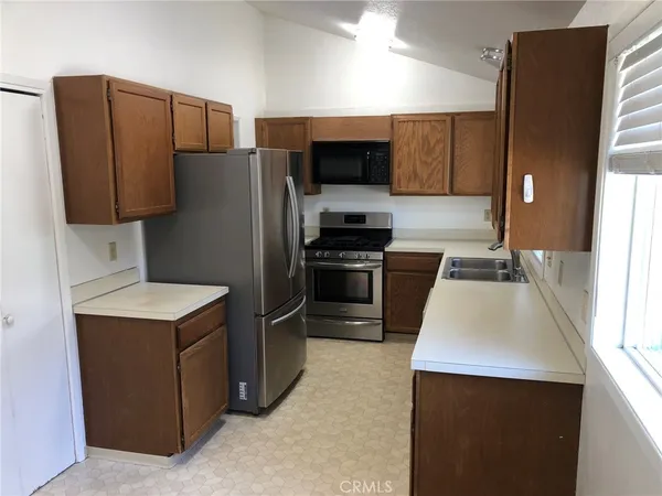$3,250 | 3700 Beazer Road, Bellingham, WA 98226