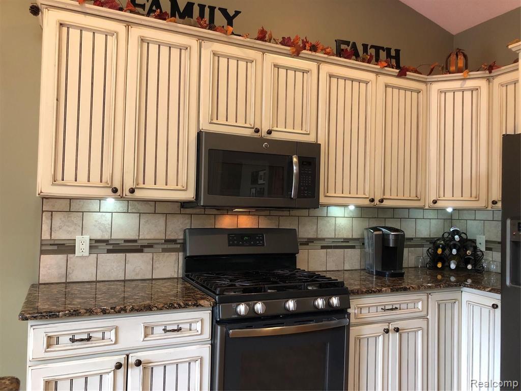5488 Lange Road Birch Run, MI 48415 - Photo 20 of 45