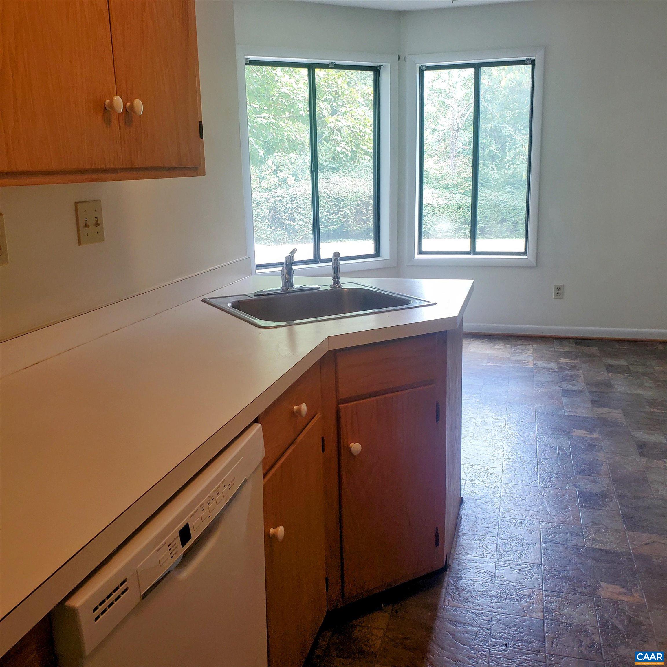 1217 Chatham Ridge Charlottesville, VA 22901 - Photo 5 of 13