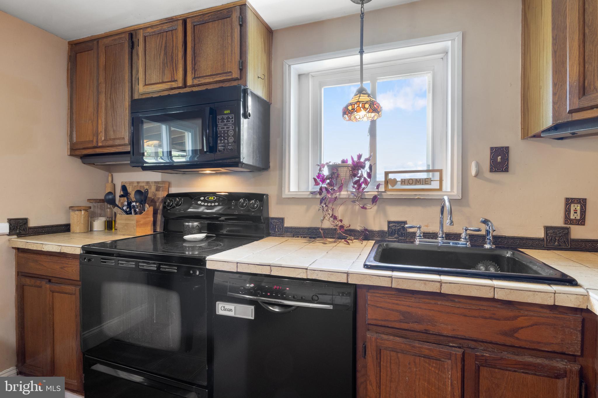 3103 Druck Valley Road York, PA 17406 - Photo 10 of 47 Gallery Image 10