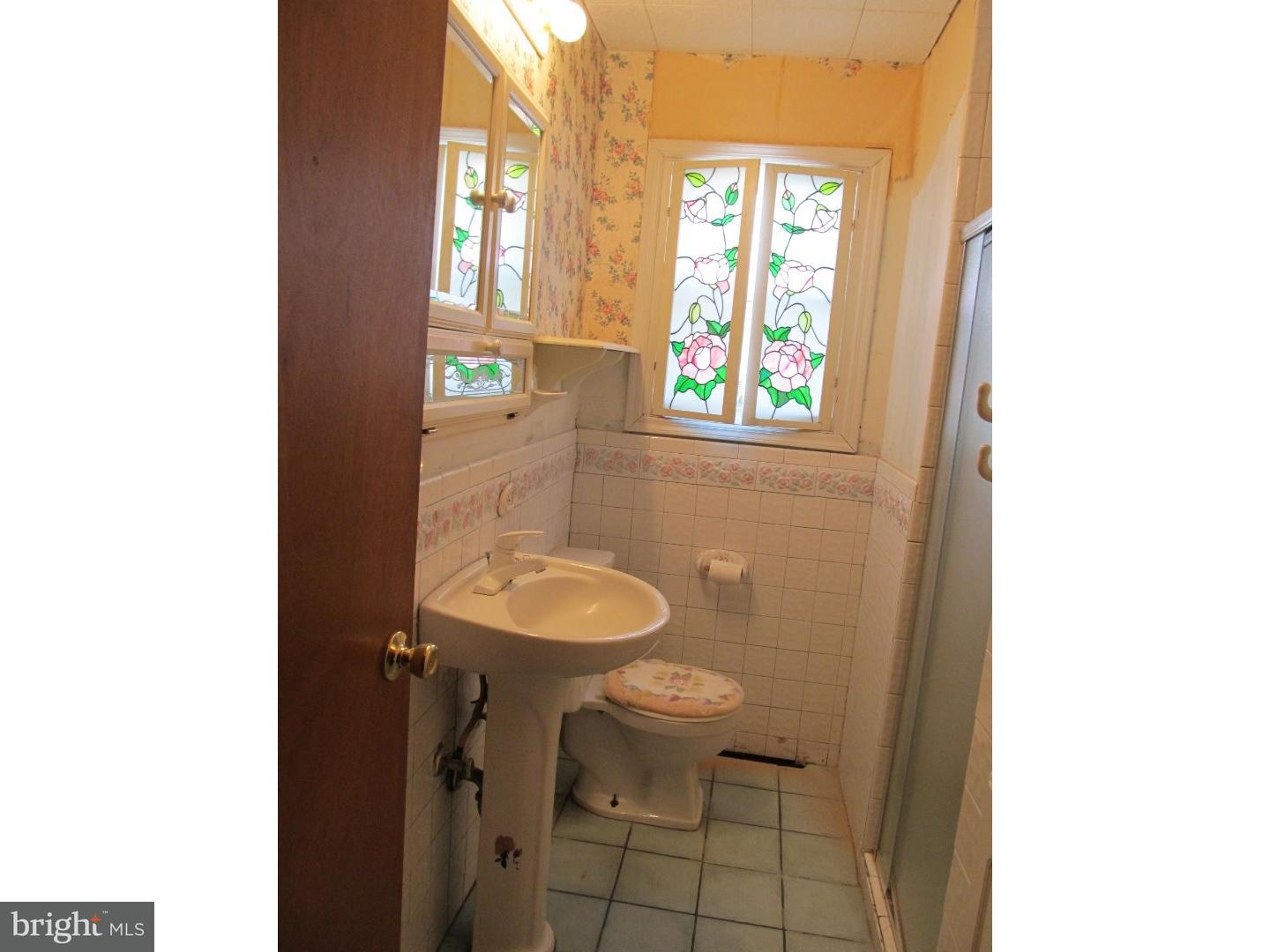 514 Cains Mill Road Williamstown, NJ 08094 - Photo 10 of 15 Bathroom