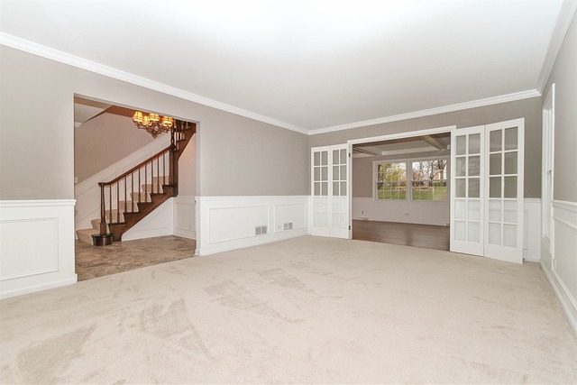 981 West Bauer Road Naperville, IL 60563 - Photo 3 of 21 a view of an empty room with a window