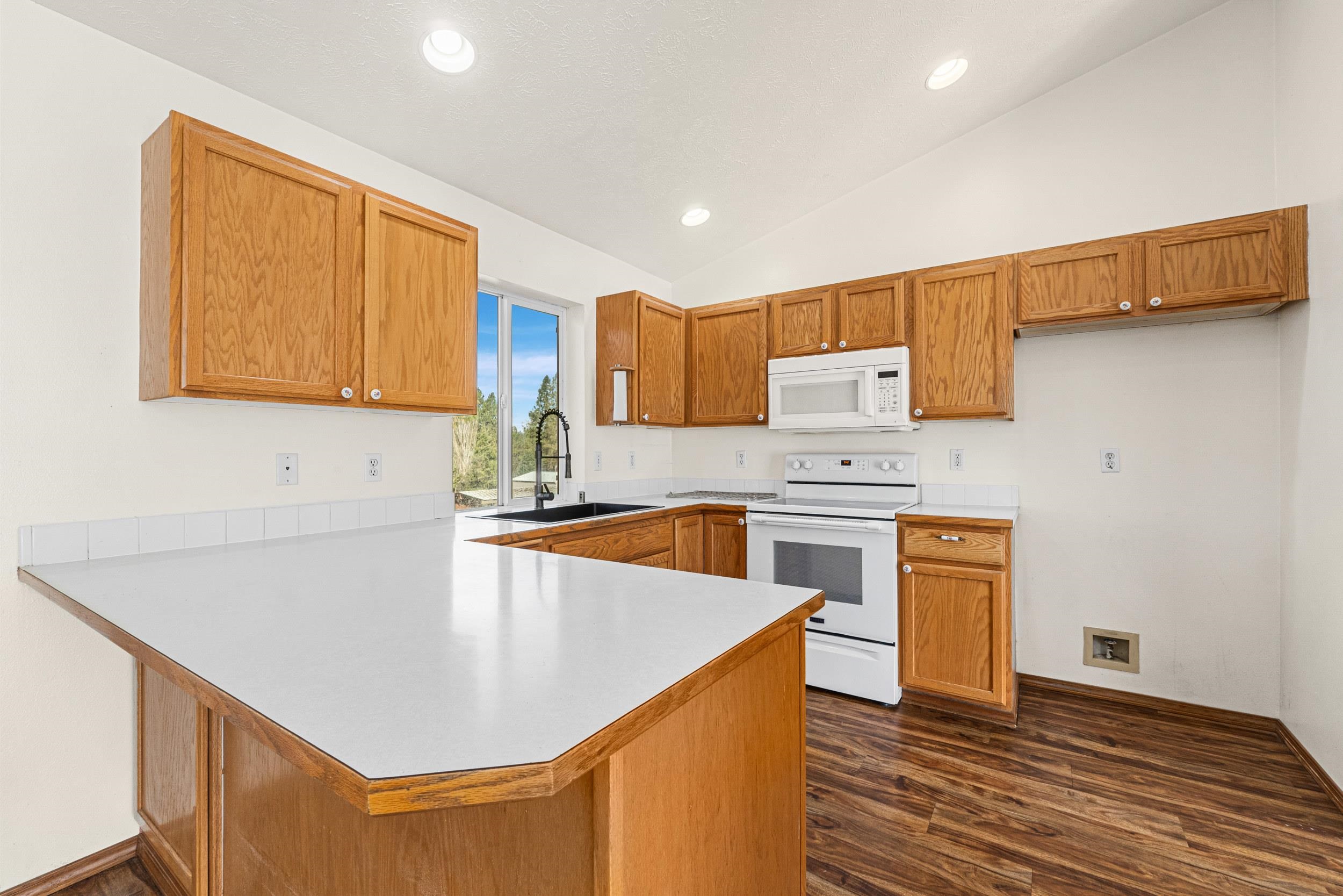 38121 North Frontage Road Elk, WA 99009 - Photo 15 of 44 Gallery Image 15