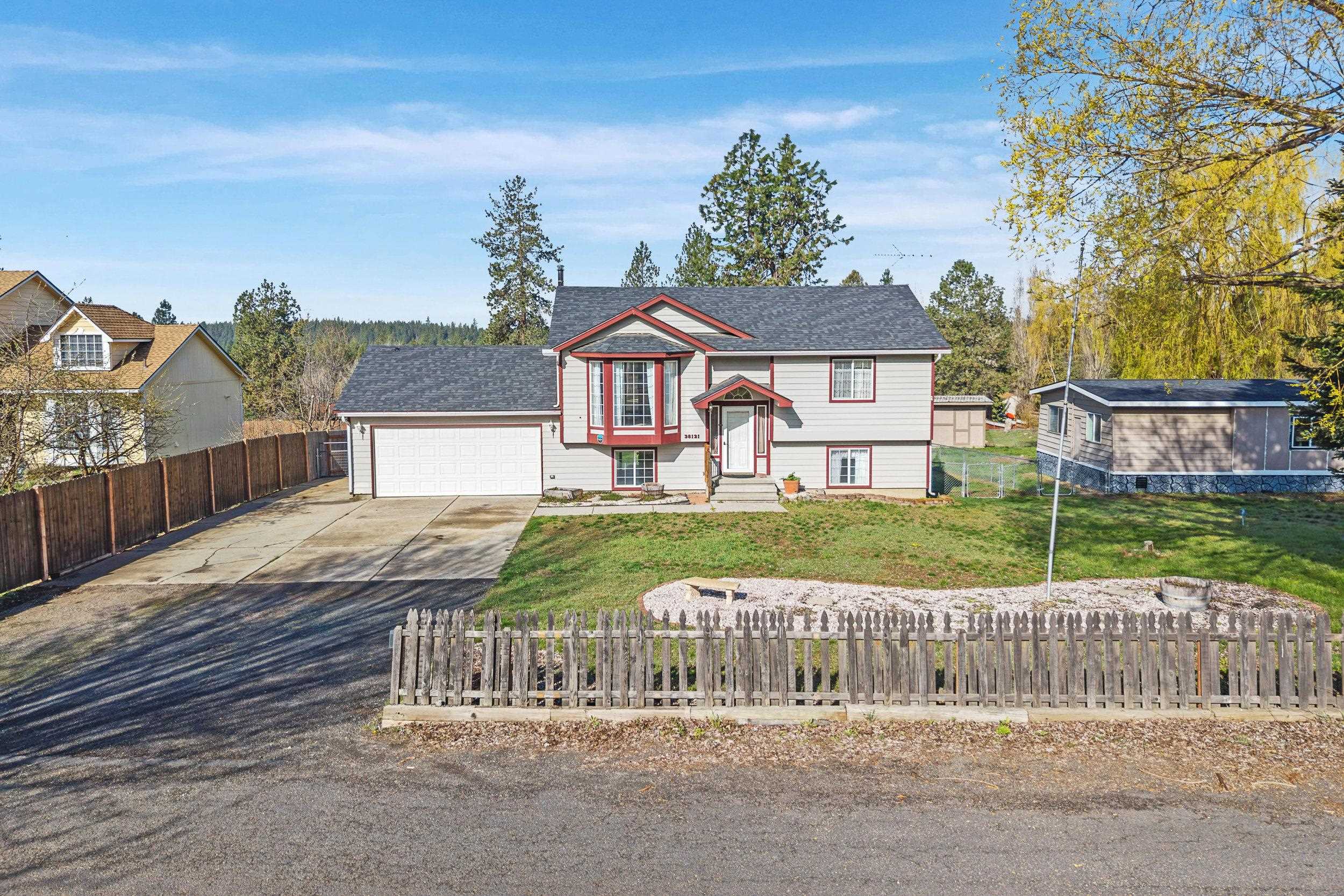 38121 North Frontage Road Elk, WA 99009 - Photo 2 of 44 Gallery Image 2
