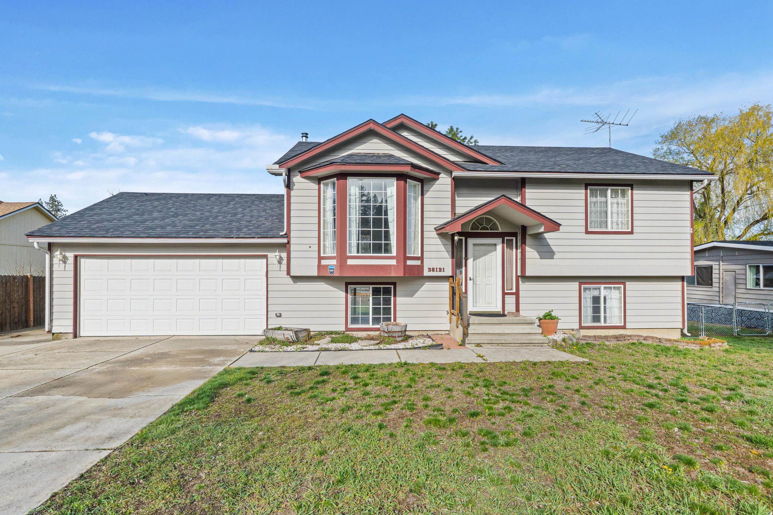 38121 North Frontage Road Elk, WA 99009 - Photo 3 of 44 Gallery Image 3