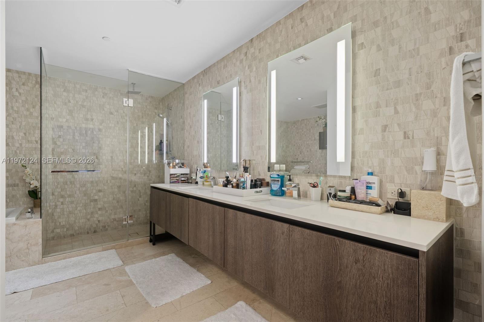 68 Southeast 6th Street, Unit 3209 Miami, FL 33131 - Photo 14 of 19