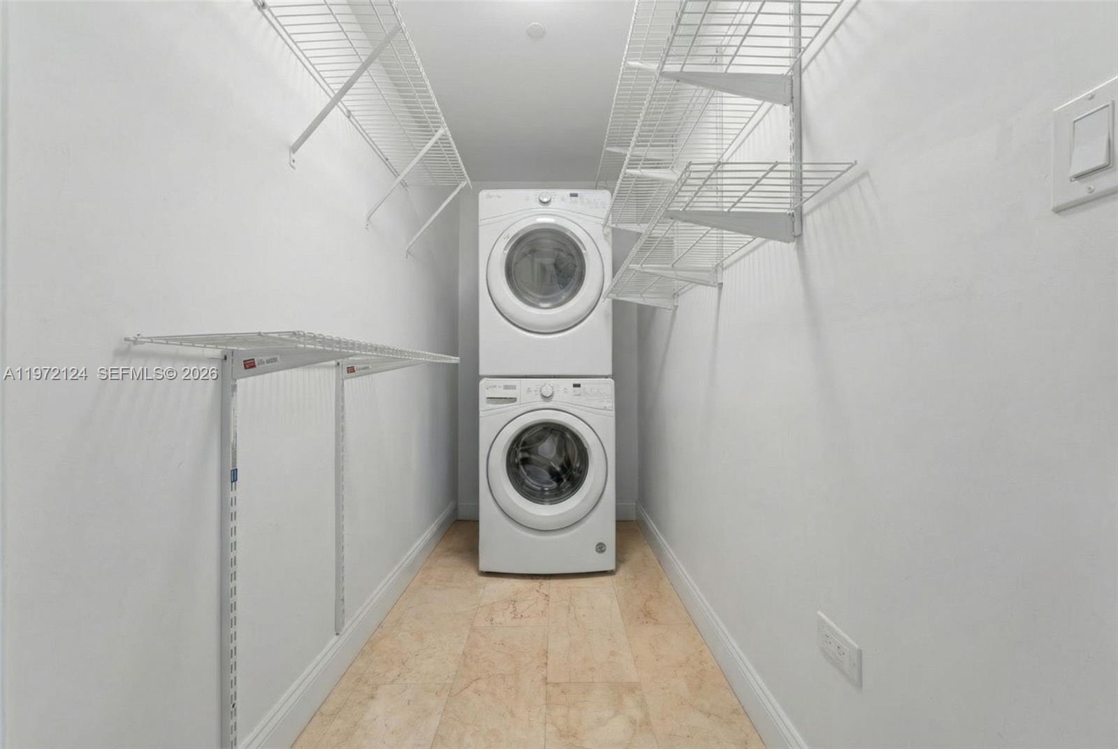 68 Southeast 6th Street, Unit 3209 Miami, FL 33131 - Photo 6 of 19