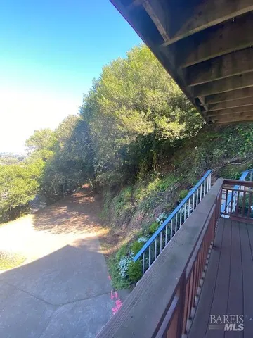 a view of a small yard