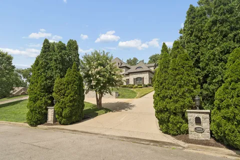 $2,999,999 | 1008 Monroe Lane, Brentwood, TN 37027