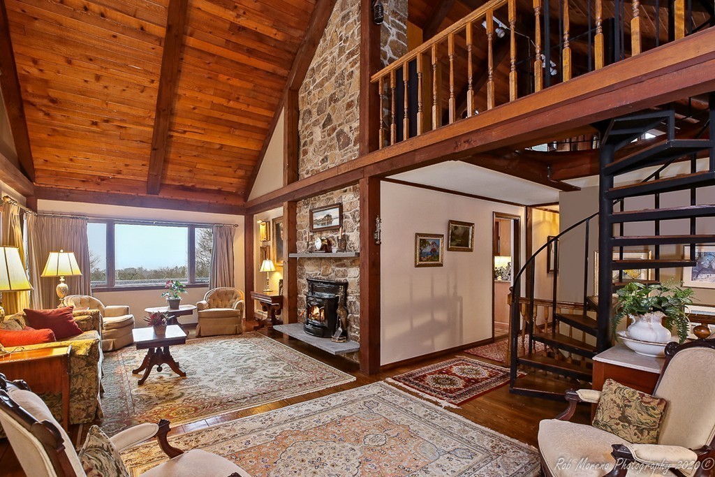 1 Big Rock Road Manchester, MA 01944 - Photo 5 of 41 Gallery Image 5