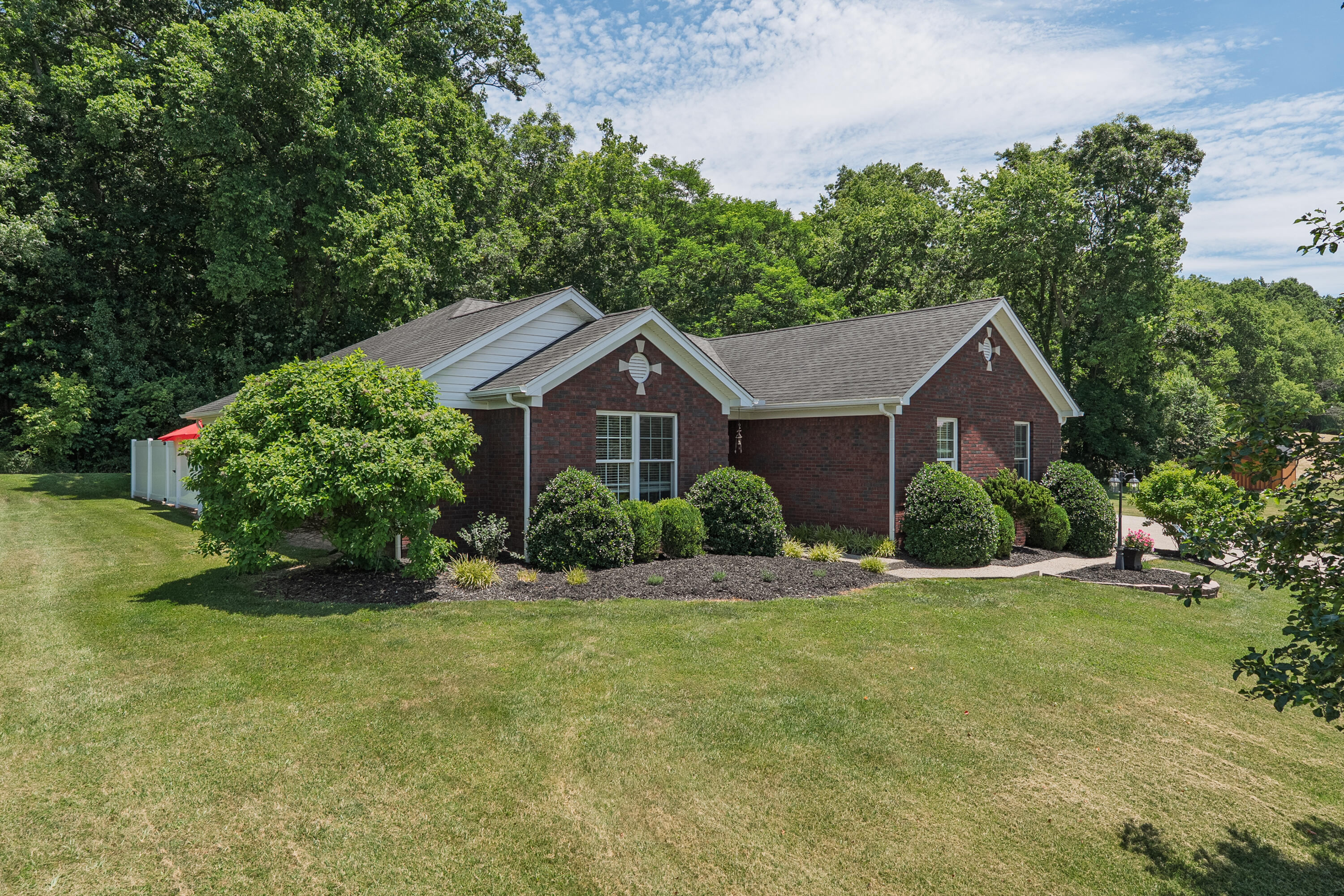 1 South Ridge View Drive Carrollton, KY 41008 - Photo 3 of 29 S Ridgeview-2