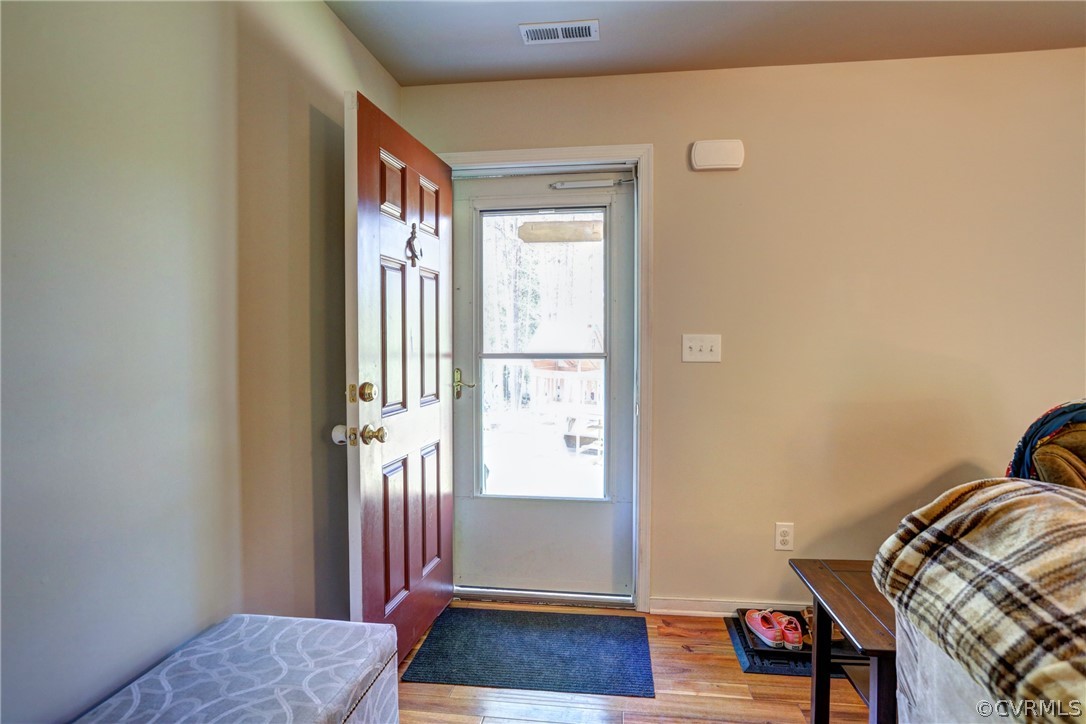 259 Roni Lane Louisa, VA 23093 - Photo 2 of 22 Gallery Image 2