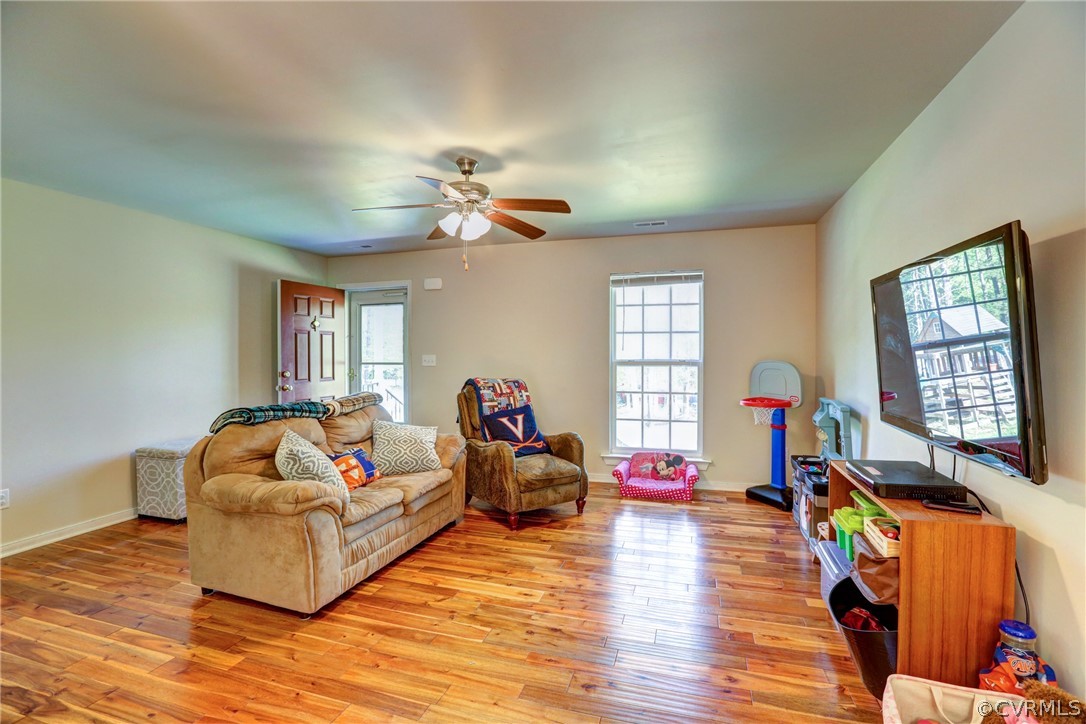 259 Roni Lane Louisa, VA 23093 - Photo 3 of 22 Gallery Image 3