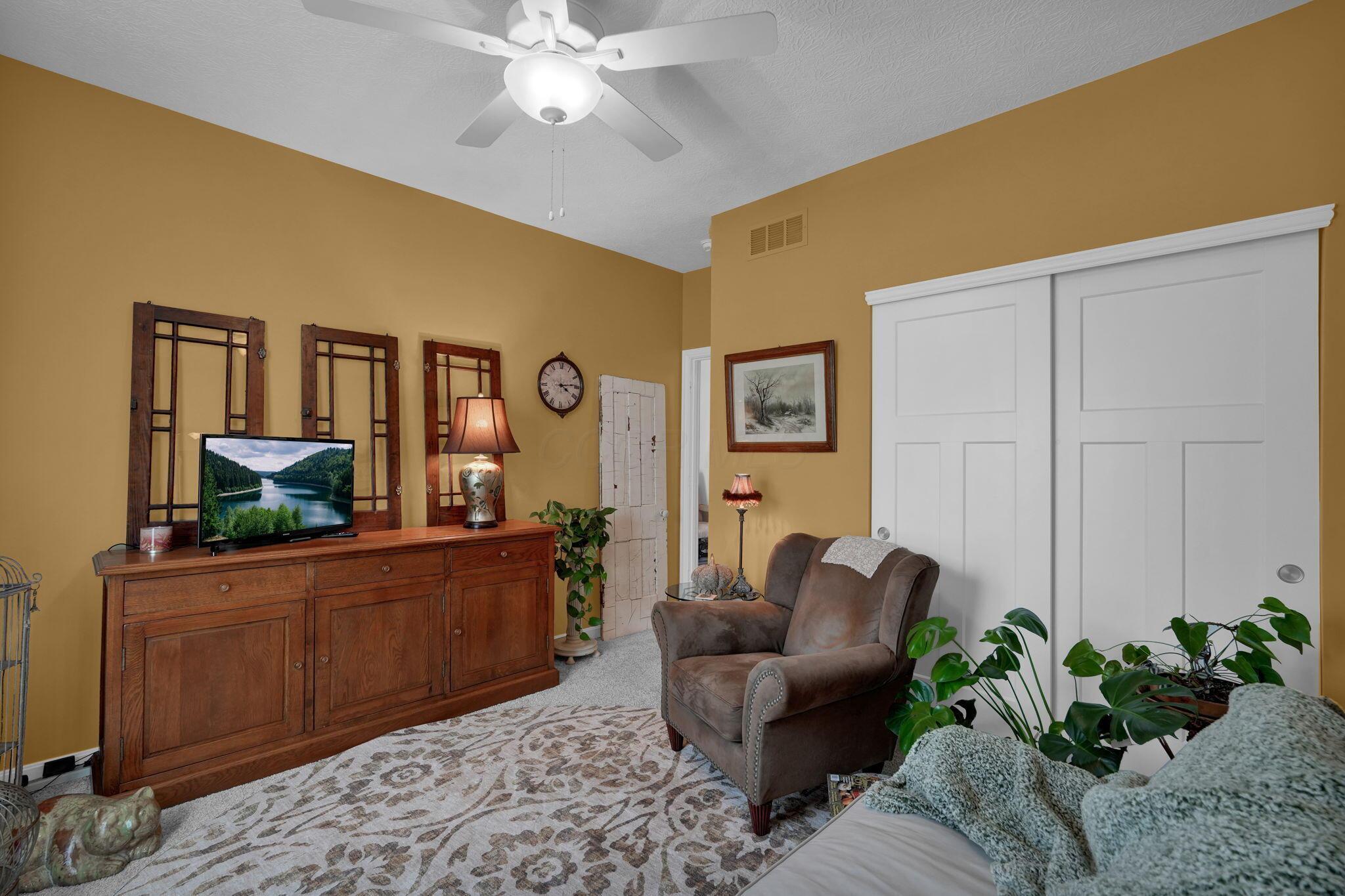 3145 Gelding Run Road Grove City, OH 43123 - Photo 9 of 42 9-web-or-mls-3145-gelding-run-rd