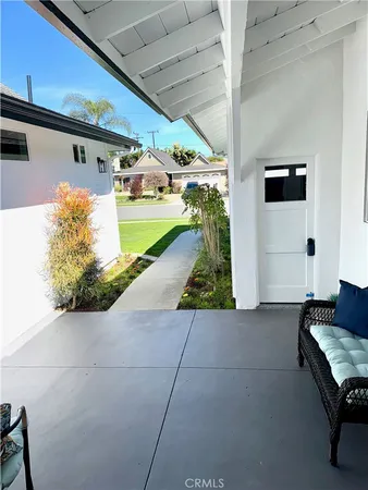 a view of a back yard of the house