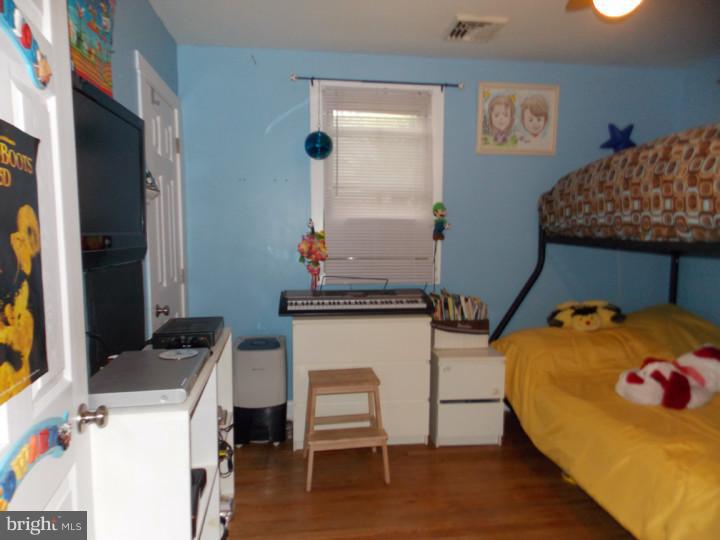 228 Upland Road Brookhaven, PA 19015 - Photo 13 of 25 Bedroom 2
