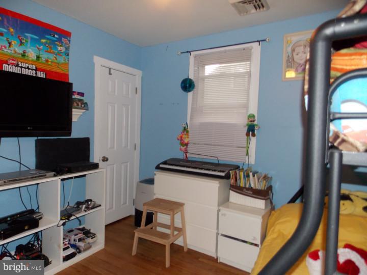 228 Upland Road Brookhaven, PA 19015 - Photo 14 of 25 Bedroom 2